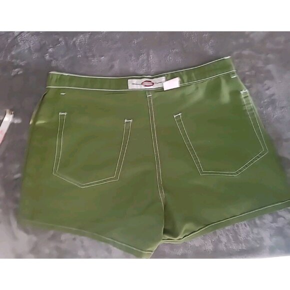Chazz Vintage 90s Women High Waisted Olive Green Short Sz 9 Made USA 100% Nylon - Picture 14 of 15